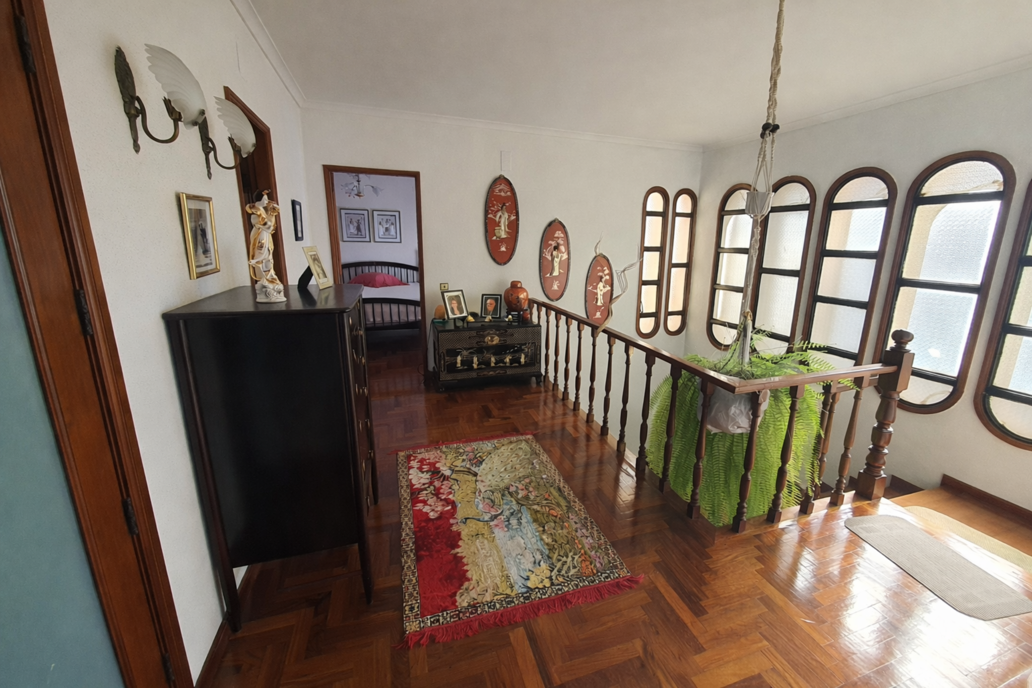 Piso superior da moradia T5 nas Caxinas